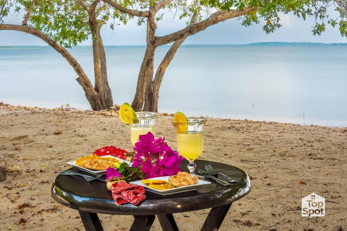 Seaside Topspot For 17 At Exclusive & Idyllic Isla Barú Екстериор снимка